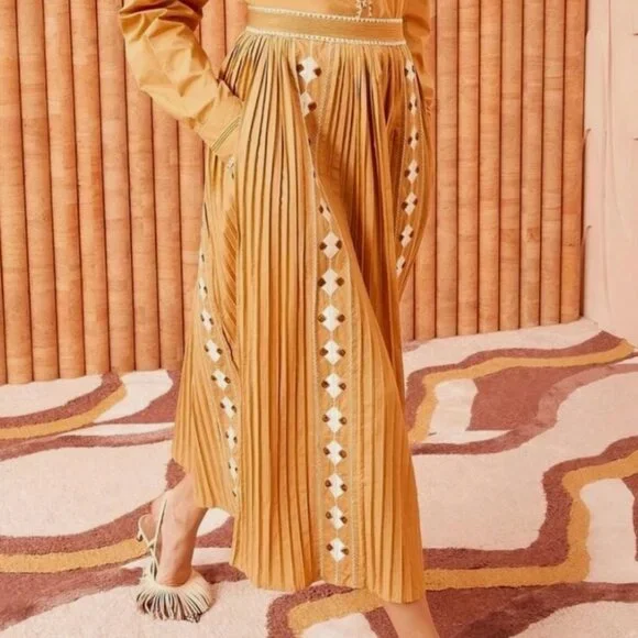NWOT Resort 2024 ULLA JOHNSON Sabina Embroidered Midi Skirt in Pampas XS $450